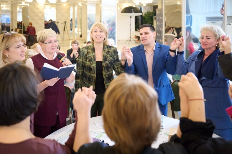 Здесь слышен голос директора