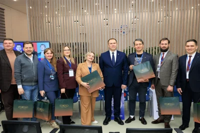 «Зимние каникулы без границ»: в Тобольске открылась культурно-образовательная сессия