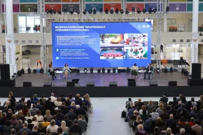 Регионы представили программы деятельности кластеров «Профессионалитета» в Калуге