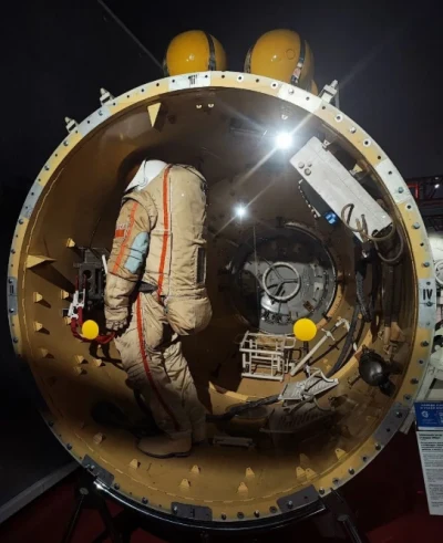 Дорога к звездам начинается на Земле: прогулка по Музею космонавтики в честь дня рождения Юрия Гагарина