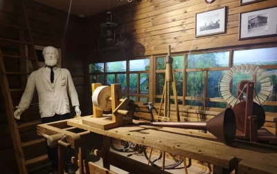 Дорога к звездам начинается на Земле: прогулка по Музею космонавтики в честь дня рождения Юрия Гагарина