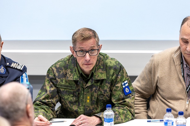 Удары беспилотников по Ленинградской области