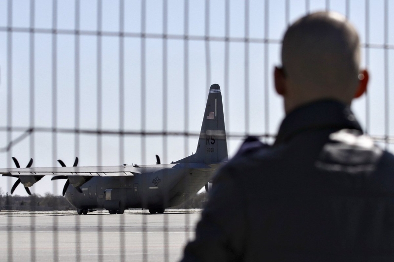 Поиски экипажа F-15E в Иране