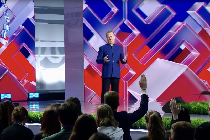 Выступление Медведева на марафоне &laquo;Знание. Первые&raquo;